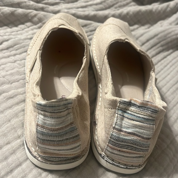 Bobs by sketcher slip on for women size 9 tan - Picture 3 of 4